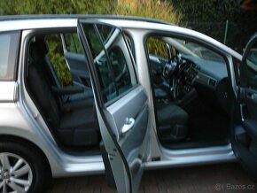 VW TOURAN 2,0TDI 85KW FULLLED NAVI ACC FRONT MASAGE 2020 - 9