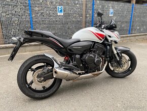 Honda CB 600 F Hornet - 9