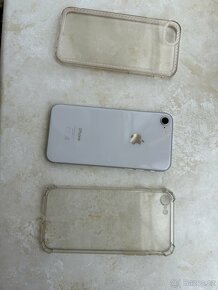 iPhone 8 128 gb stribrny - 9