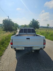 Pickup Mitsubishi L200 2002 2.5 l Diesel 85 kW Manual - 9