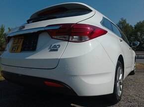 Hyundai i40 1.7 CRDi  kombi  rok 2017 Náhradní díly - 9