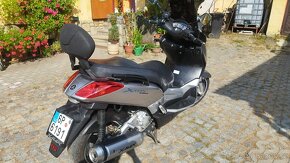 Yamaha x max 250 - 9