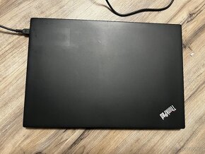 Lenovo thinkpad t495s | Ryzen 5 | NVMe | VEGA | A - 9