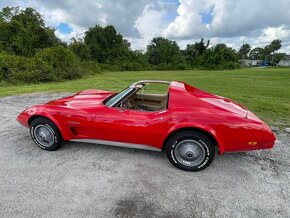 Chevrolet Corvette C3 1976 - 9