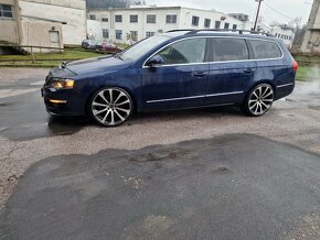 Volkswagen  Passat combi 2.0 TDI 103Kw - 9