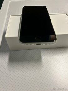 iPhone Se 2020-64gb - 9