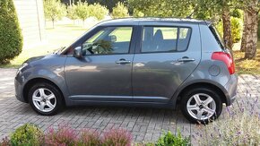 Suzuki Swift, 1.3 68kw, 4x4, najeto 87000km,serviska,dovoz - 9