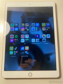iPad- 8. Generace (10.2), zlatý - 9