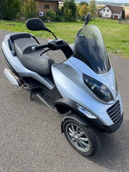 Piaggio MP3-250 ie - 9