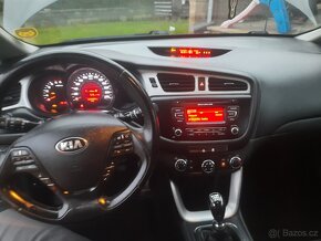 Kia ceed sw 1.6 crdi - 9