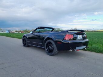 Ford Mustang 4.6 GT manuál,cabrio - 9