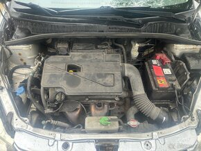 Suzuki SX4  benzin rok 2006 - 9