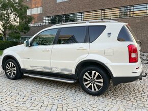 SsangYong Rexton 2.0TD 4x4 114KW KAMERA TAŽNÉ 7MÍST LIMITED - 9