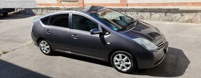 Toyota Prius, 1.5 i HYBRID -SOL-PĚKNÁ - 9