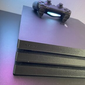 PlayStation 4 PRO - 9