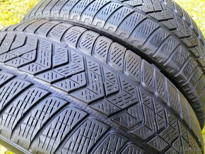 2x Zimní pneu Pirelli Scorpion Winter - 235/55 R19 XL - 70% - 9