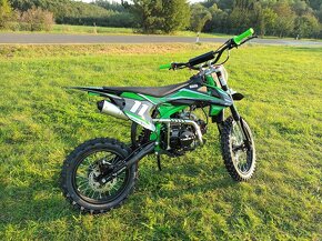 Pitbike Shark 125ccm E-START 4T 17"/14" Zelená nová - 9