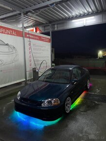 Honda civic coupe - 9