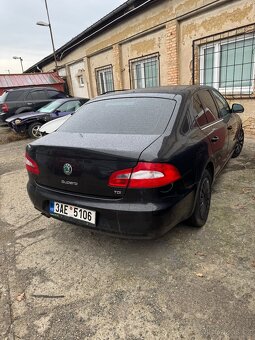 Škoda Superb 1.6 2012  60 tis kč - 9