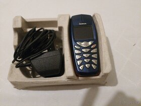 Nokia 3510i v originální krabici a s příslušenstvím - 9