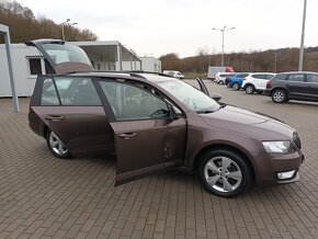 Škoda Octavia 2,0 TDI 110 kW,SERVISKA,TAŽNÉ - 9