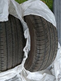 Prodám 4 ks pneu letní Nokian 215/65 R15 C - 9