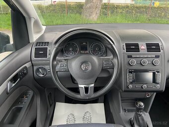 VW Touran 1.6 TDi Navigace,Climatronic - 9