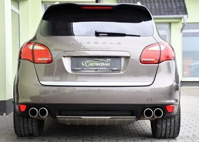 Porsche Cayenne 4.8 V8 TURBO PANO TOP STAV ČR - 9