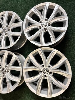 5x112 R18 Originál Alu VW Tiguan / Kingston - TOP STAV - 9