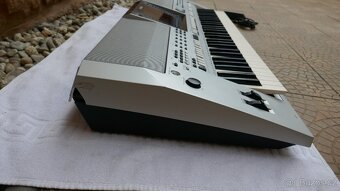 Profesionální keyboardy Yamaha PSR S900 - 9