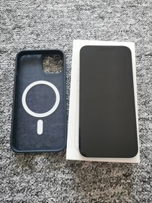 Prodám iPhone 13 - 128gb - 9