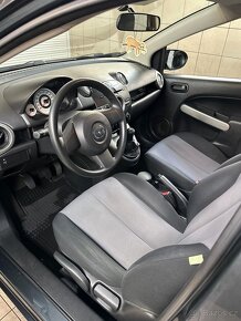 Mazda 2 - 9