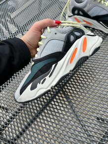 Yeezy Boost 700 - vel. 38 - 9