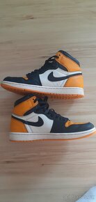 Nike Jordan 1 Yellow Toe - 9