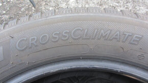 Celoroční pneu 215/55/17 Michelin - 9