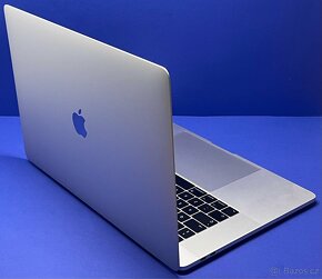 MacBook Pro 15” 2017/16GB RAM/Intel i7/256GB SSD/ Záruka - 9