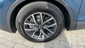 Volkswagen Tiguan //2.0TDi//90kW//LIFE//SERVIS-VW// - 9