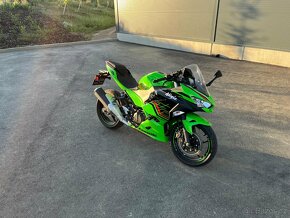 Kawasaki Ninja 400 - 9