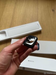 Apple Watch 8 45mm Cellular + GPS černé - 9