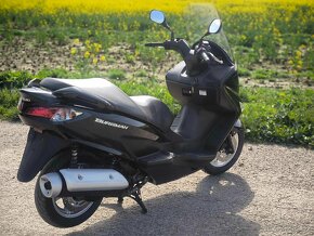 Suzuki Burgman 125cm r.v 2016 - 9