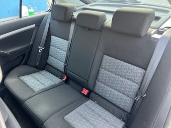 Škoda Octavia, 1,6 TDI 77 kW, KLIMA, TOP STAV - 9