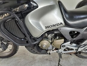 Honda XL 1000V Varadero - 9