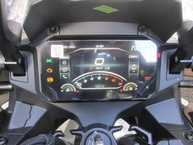 CFMOTO 700MT Premium bílá - 9