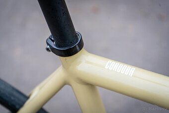 Silniční fix/singlespeed kolo Aventon Cordoba - 9