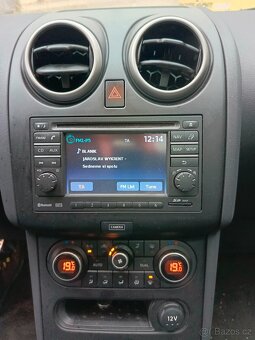 Nissan Qashqai 1.6dci 4x4 - 9