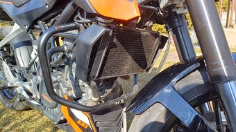 KTM DUKE 125 (11kw) skupina A1 - 9