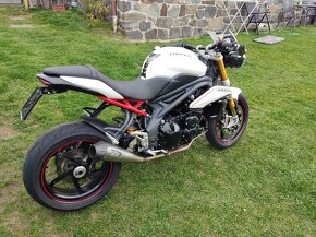 Triumph Speed Triple 1050 R (2013) SUPER NABÍDKA - 9