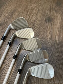 Zánovní dámský set holí TaylorMade Stealth - 9