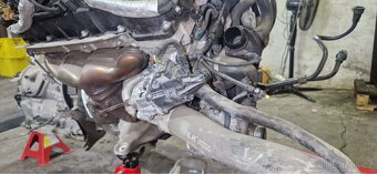 Motor + převodovka BMW F30 320i N20B20 - 9