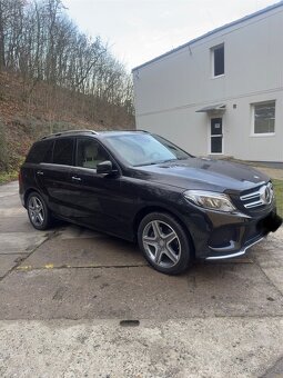 Mercedes-Benz GLE 350d 4MATIC AMG - 9